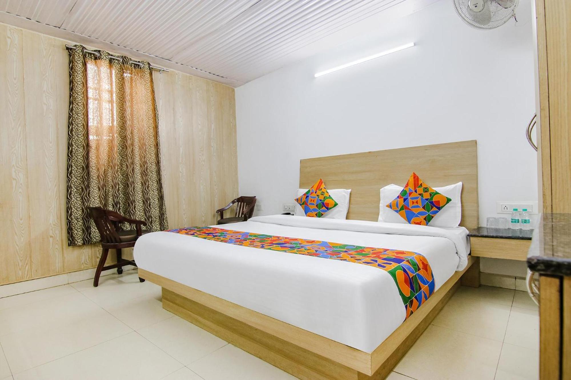 Fabexpress Kalsia Homestay - Nr Radha Krishna Mandir Мусори Екстериор снимка
