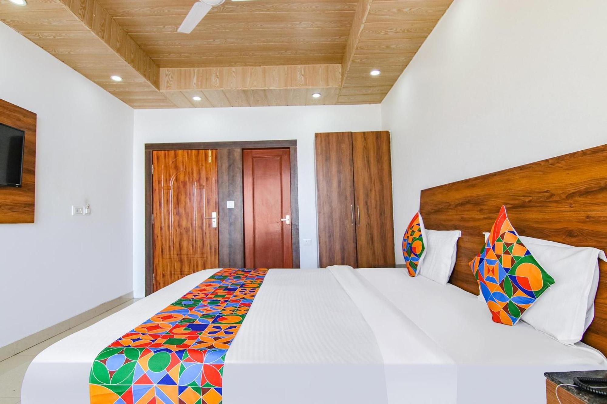 Fabexpress Kalsia Homestay - Nr Radha Krishna Mandir Мусори Екстериор снимка